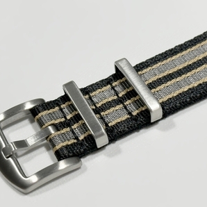 ラグ幅:22mm 高品質 分割 NATO ストラップ 腕時計ベルト ブラック グレー ベージュ ファブリック 二重編み込み DBHの画像2