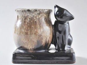 ●昭和レトロ　黒猫　陶器のペン立て？