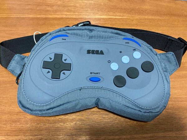 ZARA セガサターン SEGA コントローラー型バッグ　キッズ　ウエストポーチ