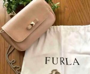 FURLA ショルダーバッグ　牛革　ピンク　チェーン　バッグ　結婚式　セレモニー　卒入学