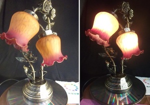 タッチセンサーライト★アンティーク薔薇ブロンズ色彫刻像／卓上照明テーブルランプ ２灯・リリーローズガラスシェード／センサー 4段階