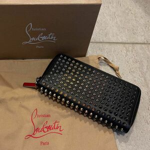 クリスチャンルブタン Christian Louboutin 長財布 ウォレット スタッズ ブラック