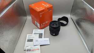 送料込み　美品（100ショット程度）　SONY　Eマウントレンズ　SEL1018　APS-C向け　E 10-18mm F4 OSS レンズフィルタ付き