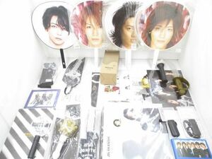 【まとめ売り 中古品】 KAT-TUN ペンライト パンフレット 会報 LIVE TOUR 2022 Honey 他 グッズセット