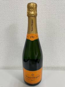 【F-14027】 未開栓 Veuve Clicquot BRUT ヴーヴクリコ イエローラベル ブリュット 250周年記念 シャンパン 750ml 12% 果実酒 お酒 洋酒