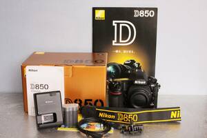 ※美品　Nikon　D850　ボディ　元箱付き　ニコン　　作動良好品　