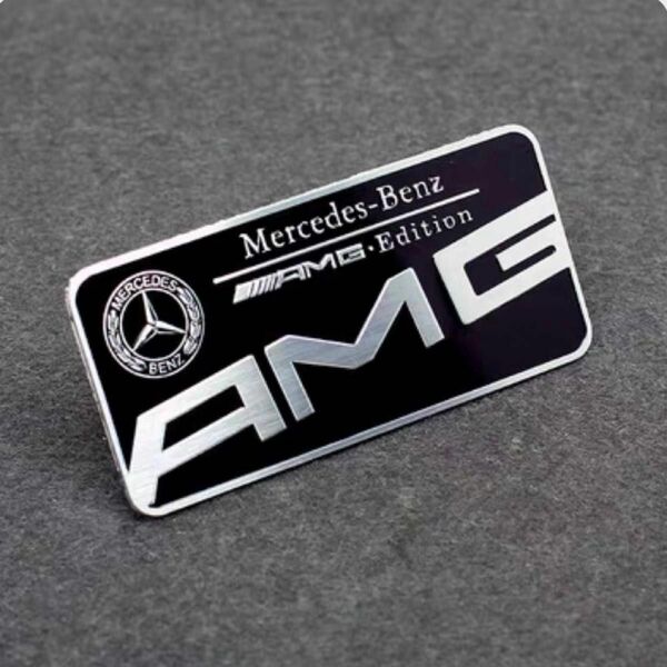 AMG メルセデスベンツ カーステッカー エンブレム シルバー プレート アルミ製 シール 車用品　車アクセサリー Benz 金属