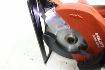 ■回転動作確認済■ HILTI ヒルティ 充電式金属ソー SCM 22-A 充電式丸ノコ 替え刃 バッテリー 1個 バッテリー充電器 ケース付き_画像6