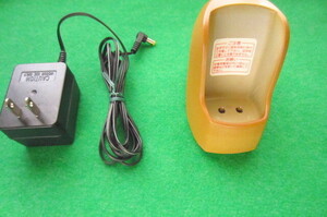 中古品　SHARP ACアダプターコードレス電話機用充電器DC7.5V