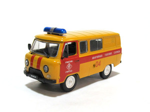 A★Altaya 1/43★ UAZ 3909／ウァズ(ワズ) 3909 未開封品 ★ ネコバス/ダブルフロントライト ★ AGS Pogotowie Gazowe ★