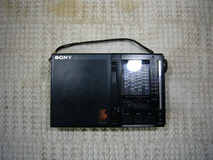 短波ラジオ　SONY ICF-7600A 動作品