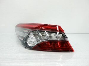 T25462△ カムリ 70系 後期 左テールランプ LED KOITO 33-242 AXVH70/AXVH75