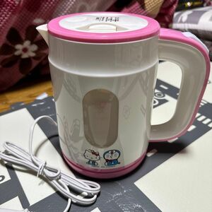 ハローキティ ドラえもん 電気ケトル 非売品 サンリオ 新品未使用