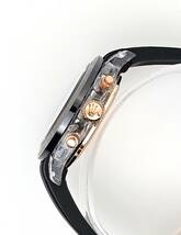 【1円UP】リラックス 王冠ロゴ D24 腕時計 クロノ 高級感溢れるピンクゴールドとラフなラバーベルトの融合 チョコレート文字盤_画像6