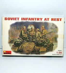 ミニアート 1/35 ソビエト歩兵 休憩シーン 35001 WWⅡ ソ連 ロシア 兵士 フィギュア4体 プラモデル フィギュア ミリタリー ジオラマ 模型