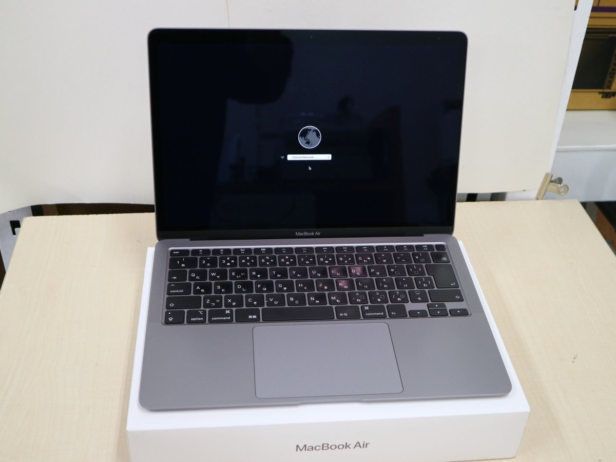 Apple MacBook Air Retinaディスプレイ 1100/13.3 MWTJ2J/A