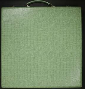 [ Showa Retro ]SP record record case Carry case / green wani leather pattern 12 -inch size ( average superior article square, wooden, box, handle attaching,3)