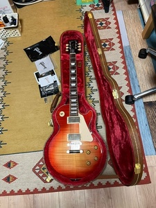 GIBSON LES PAUL STANDARD 50`s 　チェリーサンバースト　22年製　美品