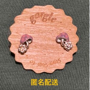 きのこピアス パープル×ピンク チタンポスト