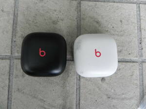 中古 　★　Apple Beats Fit Pro ワイヤレスイヤホン　　 A2578　　充電器　　２点　　（BA-８）　：ジャンク扱い