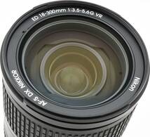 B12/5542A-27★極美品★ニコン Nikon AF-S DX NIKKOR 18-300mm F3.5-5.6G ED VR_画像10