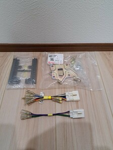 送料無料　LA650S　LA660S　R1/7～　タント　カスタム　カーオーディオ　カーナビ　取り付けキット　NKK-D74D　D2554　08606-K2034　①