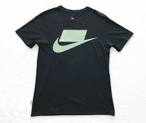 美品THE NIKE TEE 海外限定 ボックスロゴ スポーツウェア Tシャツ ブラック ベアリー ボルト ナイキ 927392-010 M