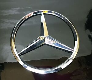 メルセデスベンツ 銀 光沢 90㎜ リアトランク ３D スターエンブレム A B C E G S CLA CLS GLA GLC GLE SL V