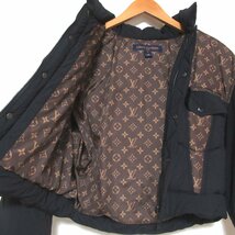 美品 22SS LOUIS VUITTON ルイヴィトン モノグラム フーディー アクセント パデッドジャケット FMOW13PMS 38サイズ ブラック×ブラウン ◆_画像5