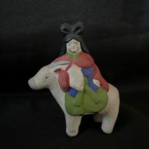 郷土玩具　土人形　高さ約9、5㎝　郷土玩具　日本人形　T31-6 民芸品 古い土人形 