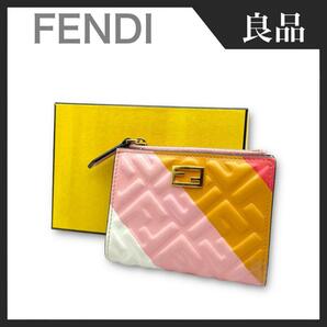 【良品】FENDI フェンディ ズッカ 折り財布 FFエンボス ミディアムウォレット