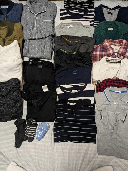 メンズ　Tシャツ、シャツ、ポロシャツ、カーディガン、パンツ、アウター、靴下等　S、Mサイズ　約２８点セット　ユニクロ　GU