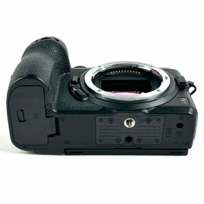 ニコン Nikon Z5 + NIKKOR Z 24-200mm F4-6.3 VR デジタル ミラーレス 一眼カメラ 【中古】の画像4