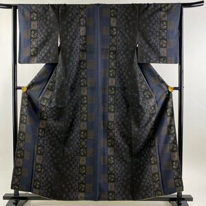 紬 身丈160.5cm 裄丈64cm M 袷 花丸文 桜 黒 正絹 名品 【中古】