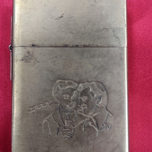 ZI039 中古品 ZIPPO レプリカ 1992年製 NOUVEAU  ゴールドライターの画像1