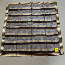 １円〜　FENDI　フェンディ　ハンカチ2枚　茶　グレー　コットン　C1720_画像2