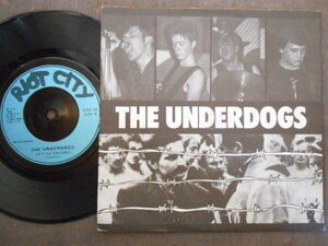 e77 【EP】 The Underdogs／East Of Dachau／Johnny Go Home／Dead Soldier／Riot City Records RIOT 26／UK