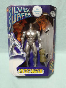 定形外可 トイビズ 1997年 10インチ シルバーサーファー 30周年記念 10″ SILVER SURFER TOYBIZ マーベル コレクター /アベンジャーズ MCU