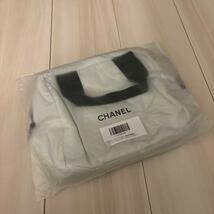 23 CHANEL　新品　ホワイト 化粧ポーチ　ノベルティ ミニボストン_画像5