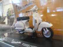 ★海外販売イタリアエデイコラ1/18ベスパ Vespa P200E(1978)ホワイト☆彡_画像2