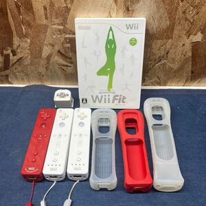 送料無料【Nす999】Wiiフィット任天堂 Nintendo リモコン Wiiリモコンプラス 