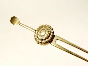 [7247] kimono small articles ( Meiji ~ Taisho ) silver made chrysanthemum engraving ornamental hairpin ( the first goods * purchase goods )