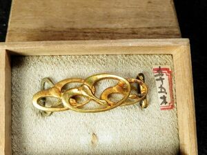 【6323】和装小物　大正～昭和　オリジナル　銅　鍍金　鶴　彫金　帯留（初品・買取品）