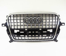 AUDI（アウディ）ラジエターグリル（純正品・新品）Q5純正番号：8R0853651ALT94_画像1