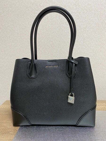 超美品　マイケルコース　新品未使用品のショルダー付き2wayバック MICHAEL KORS