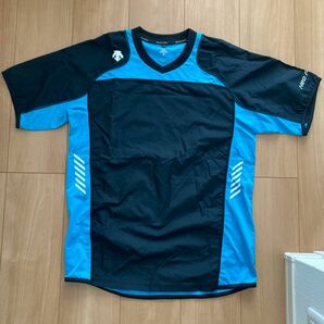 【お値下げ】ピステ　 DESCENTE バレーボール 半袖　練習着　スポーツウェア