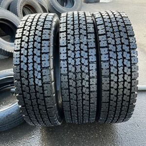 225/70R19.5 再生　中古　ほぼ新品　M919　 激安美品　2+1本セット：28000円