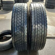 11R22.5 BRIDGESTONE, M801 中古　 激安美品　2本セット：21000円_画像1