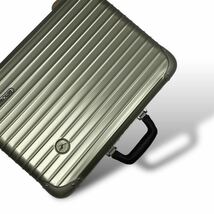 【美品 限定品】RIMOWA リモア アタッシュケース 書類用鞄 ルフトハンザ航空 エディション アルミ シャンパンゴールド 軽量 ダイヤルロック_画像7