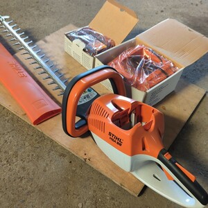 新品　未使用　STIHL HSA66 　スチール　ヘッジトリマー　充電器　バッテリー　セット　山口県東部発　農くる